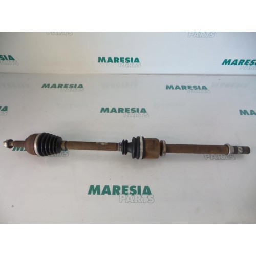 Renault - Megane Scenic - Front drive shaft, right