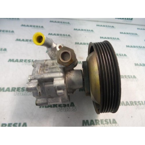 Alfa Romeo - 147 - Power steering pump