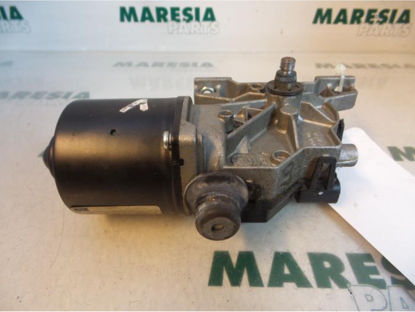 Fiat - Bravo - Front wiper motor