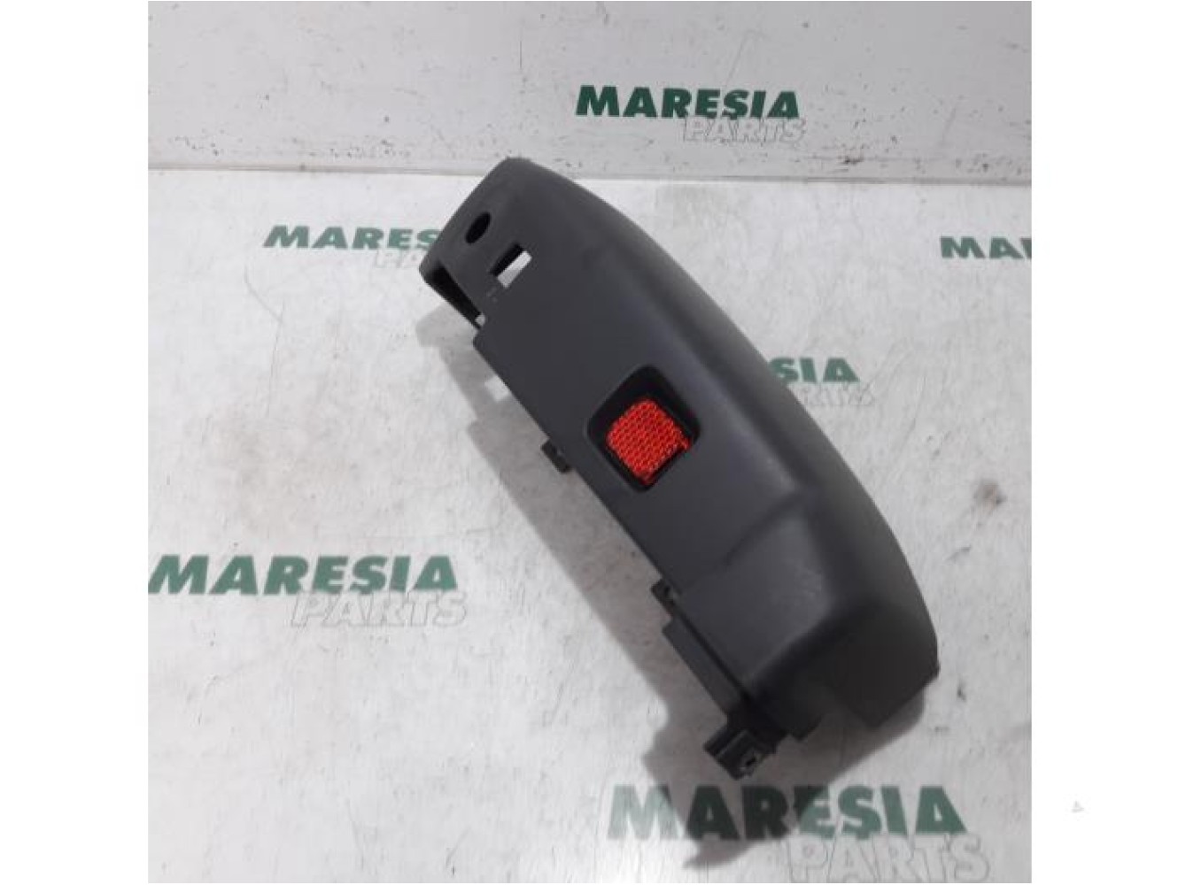 Fiat - Ducato - Rear bumper component, right