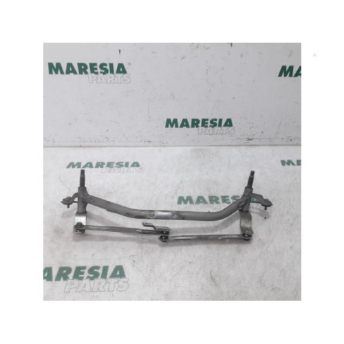 Peugeot - 207 - Wiper mechanism