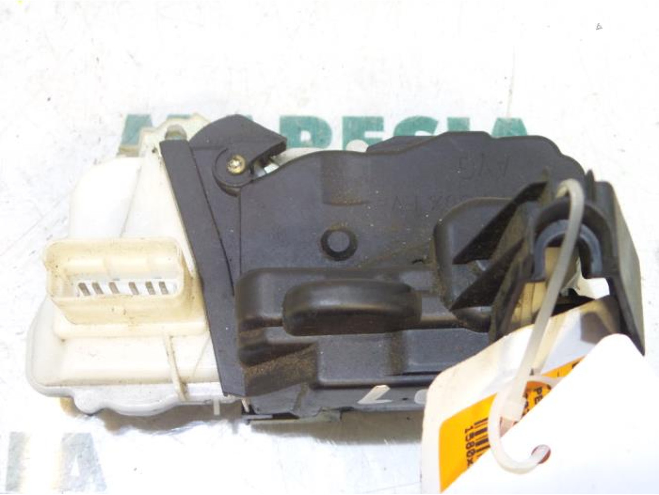 Peugeot - 307 - Door lock mechanism 4-door, front left