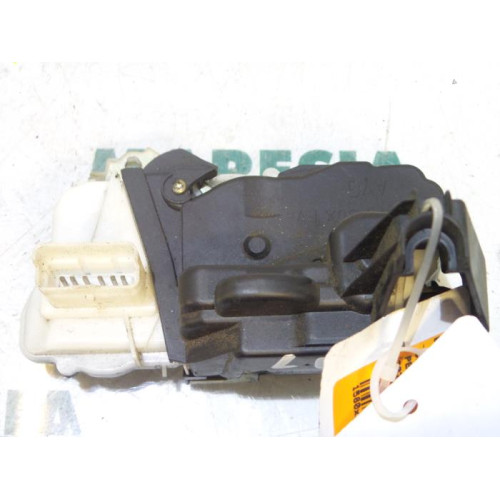 Peugeot - 307 - Door lock mechanism 4-door, front left