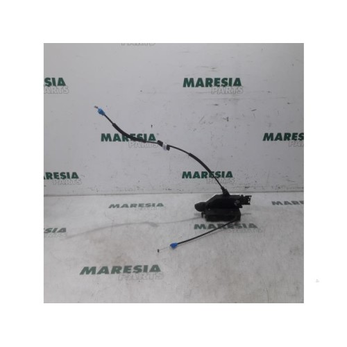 Citroen - C4 Picasso - Front door lock mechanism 4-door, right