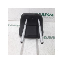 Renault - Megane - Headrest