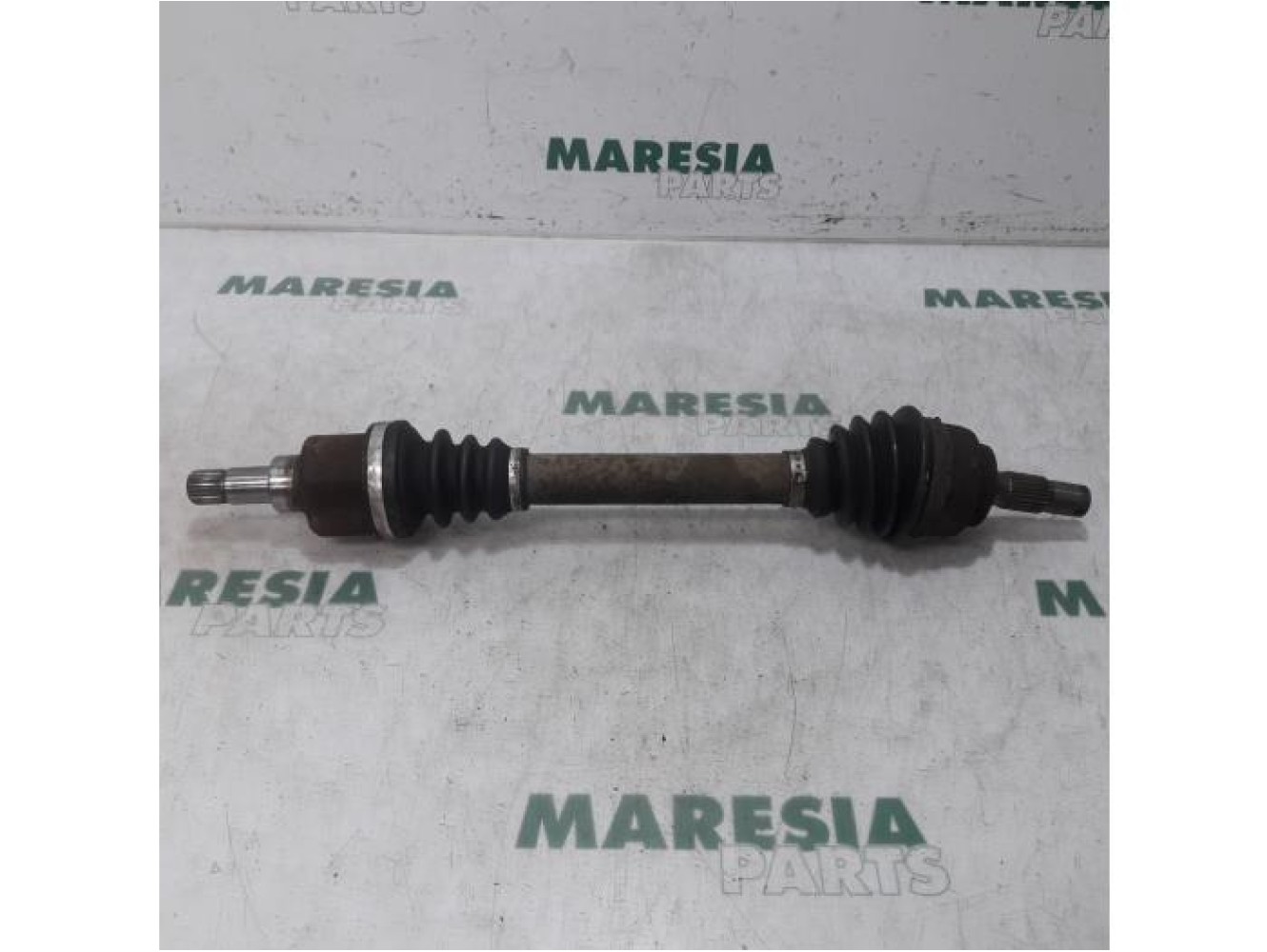 Peugeot - 206 - Aandrijfas links-voor