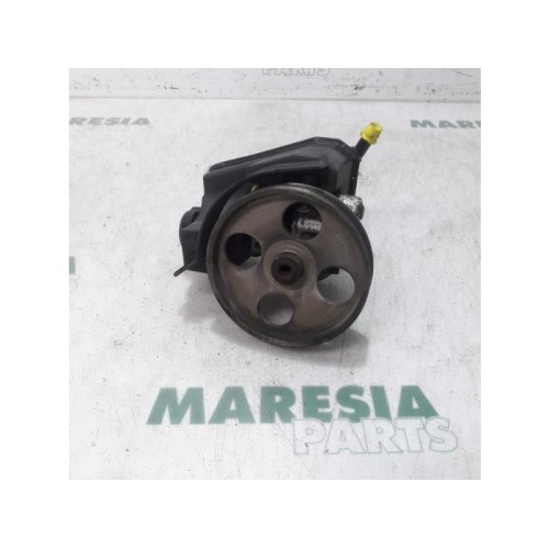 Peugeot - 206 - Power steering pump