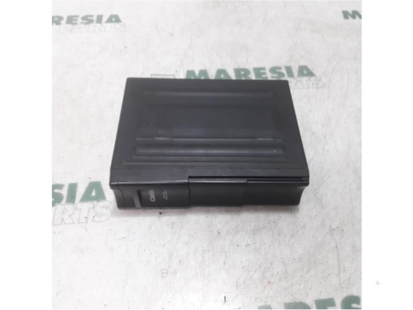 Peugeot - 206 - Changeur de CD