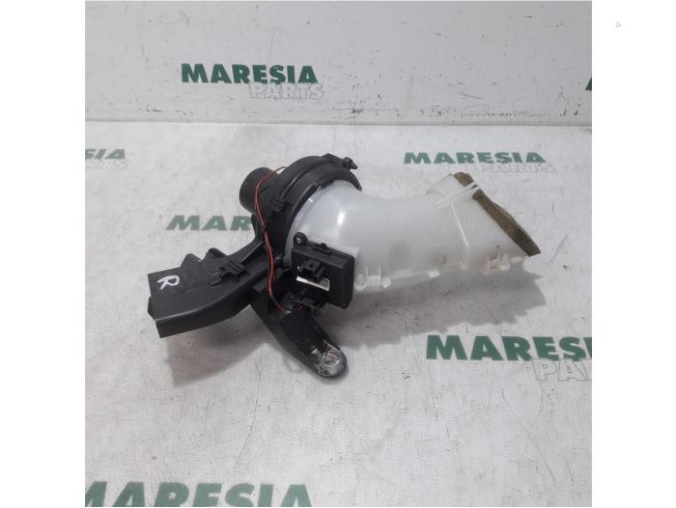 Citroen - C4 Picasso - Heating and ventilation fan motor