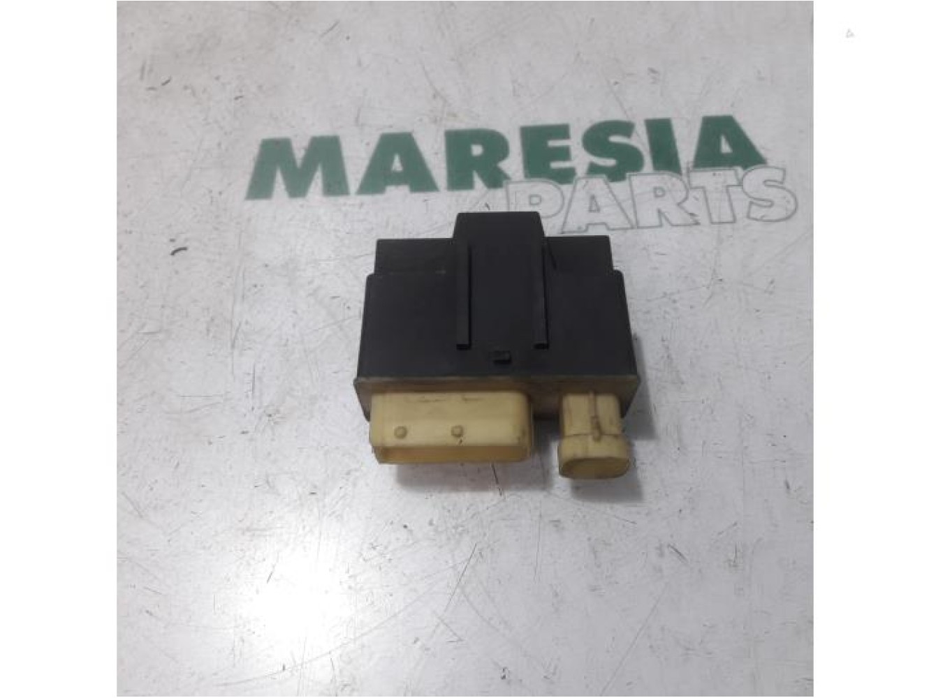 Citroen - C4 Picasso - Relay