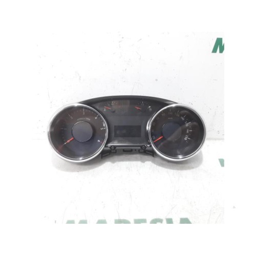 Peugeot - 5008 - Instrument de bord