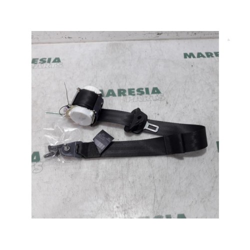 Peugeot - 5008 - Rear seatbelt, left