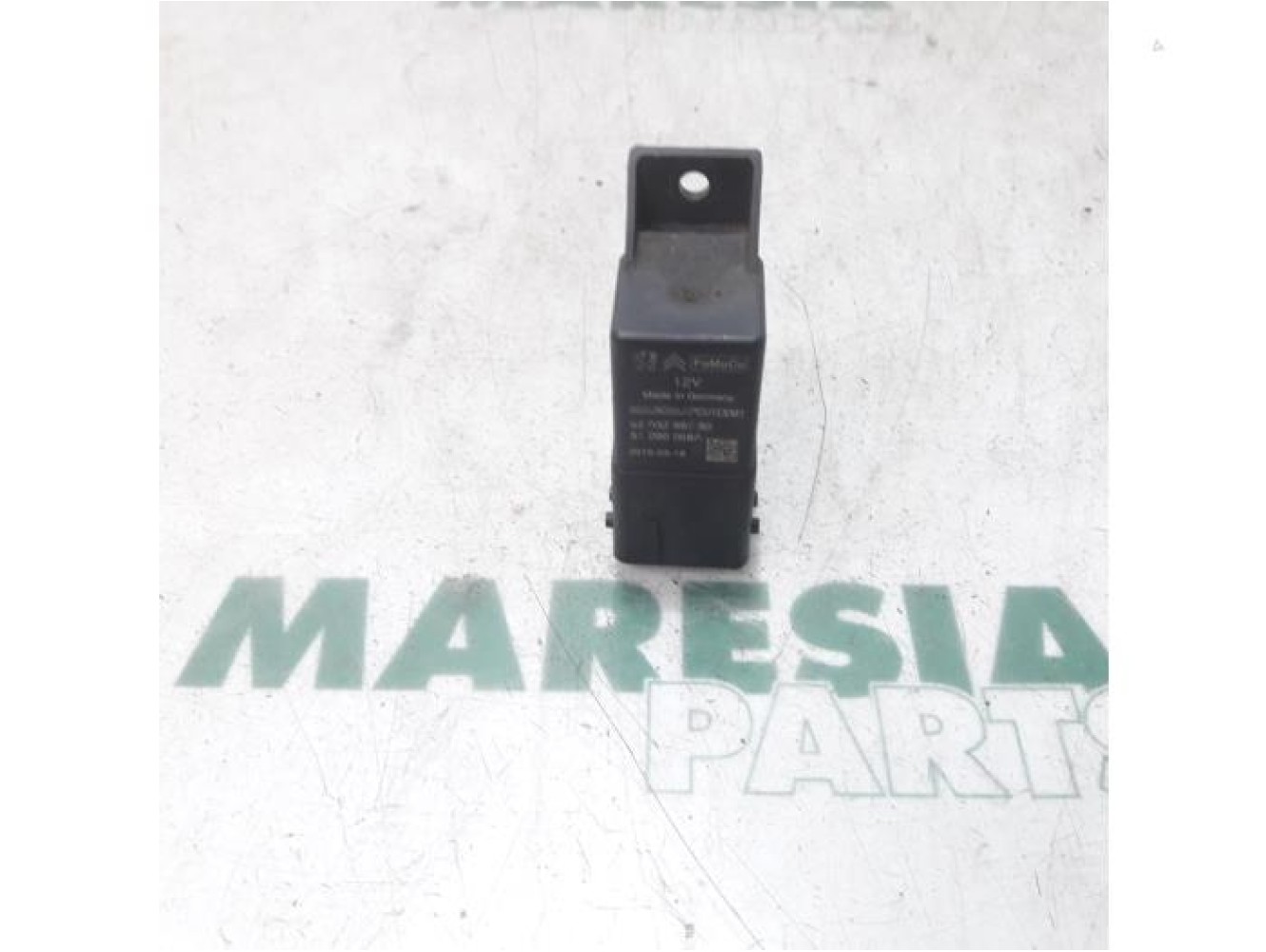 Peugeot - 5008 - Glow plug relay