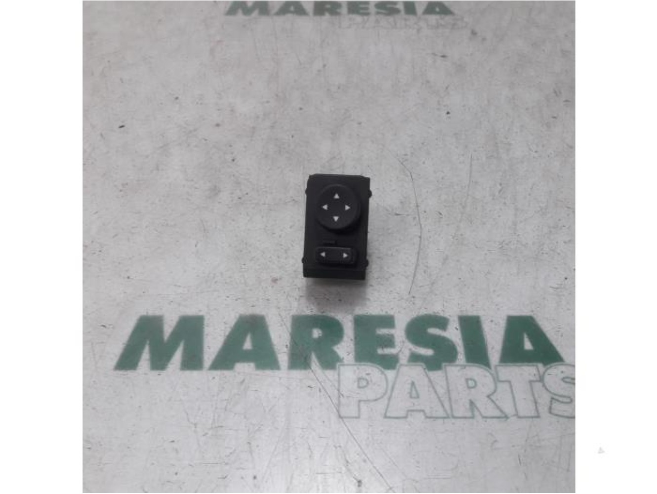 Fiat - Punto - Mirror switch