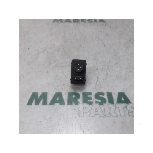 Fiat - Punto - Mirror switch