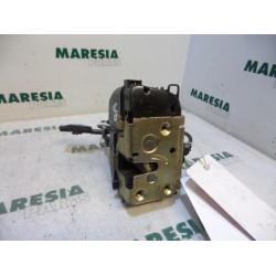 Renault - Megane Scenic - Rear door mechanism 4-door, right