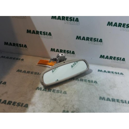 Renault - Megane Scenic - Rear view mirror