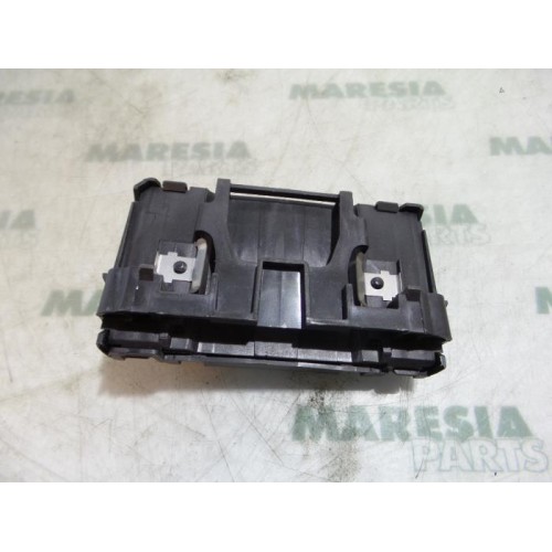 Renault - Megane Scenic - Card reader (lock)
