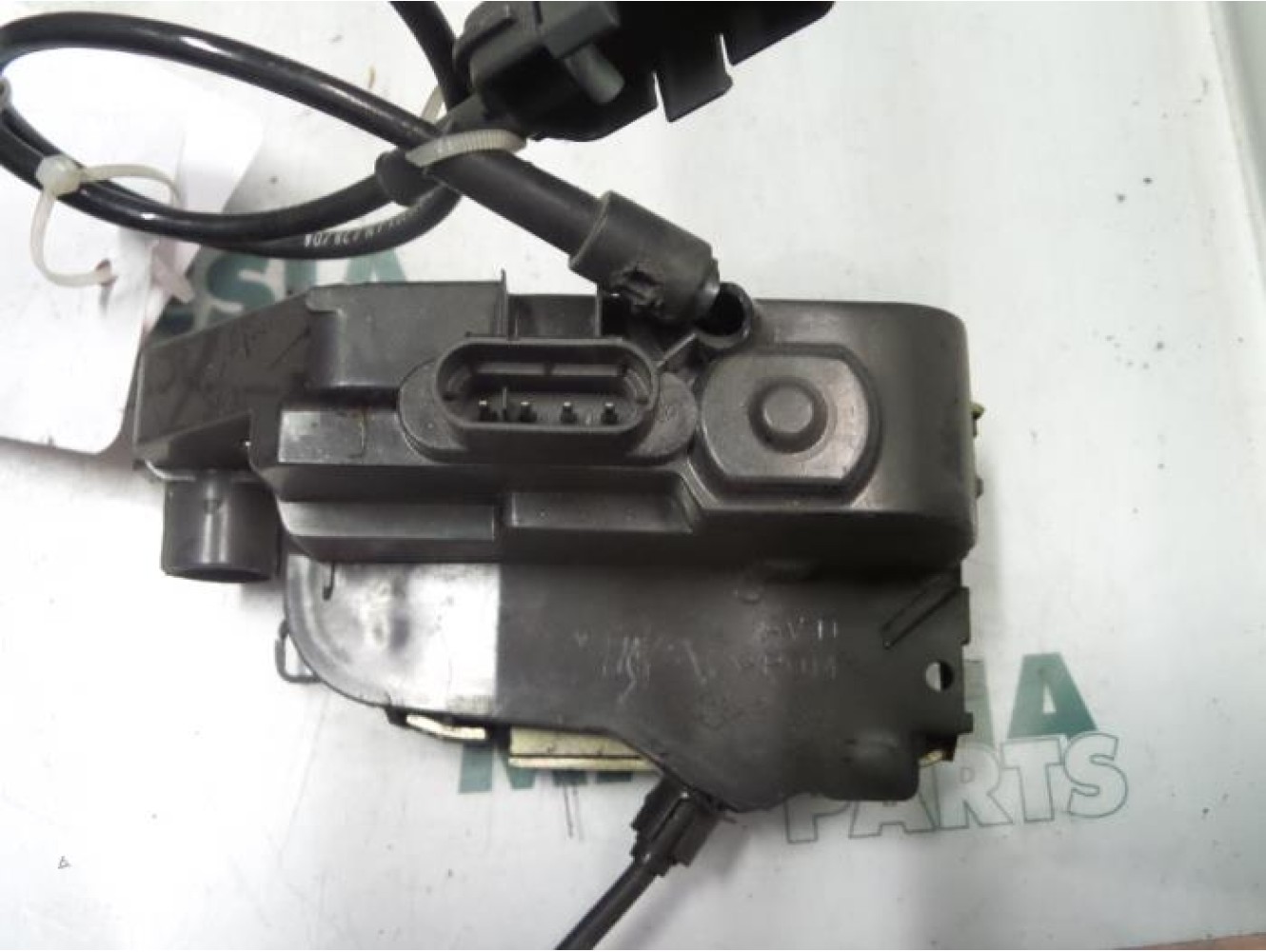 Renault - Megane - Front door lock mechanism 4-door, right