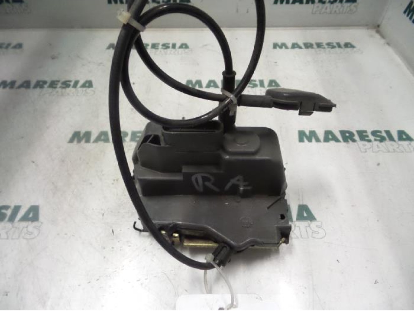 Renault - Megane - Rear door mechanism 4-door, right