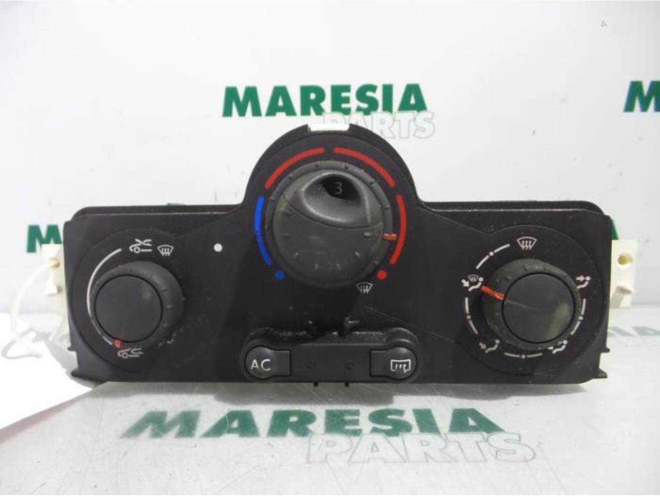 Renault - Megane - Heater control panel