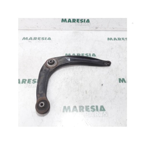 Citroen - DS5 - Front lower wishbone, right