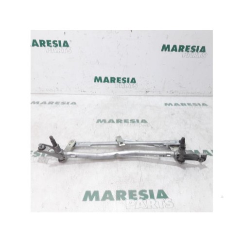 Citroen - Berlingo - Wiper mechanism