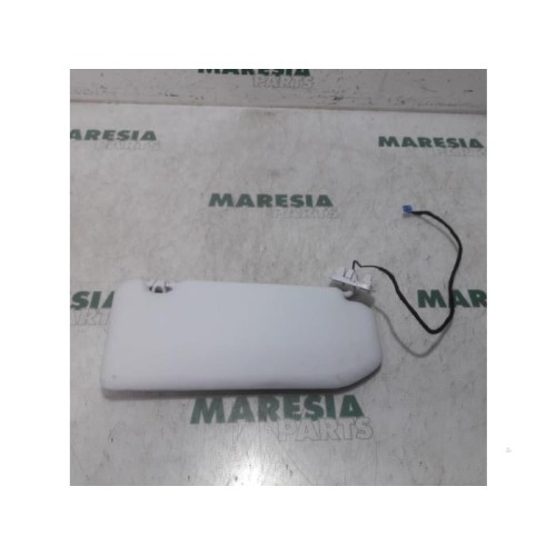 Peugeot - 508 - Sun visor