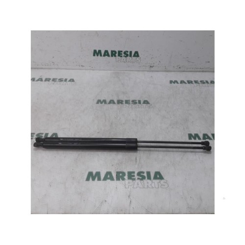 Peugeot - 508 - Set of tailgate gas struts