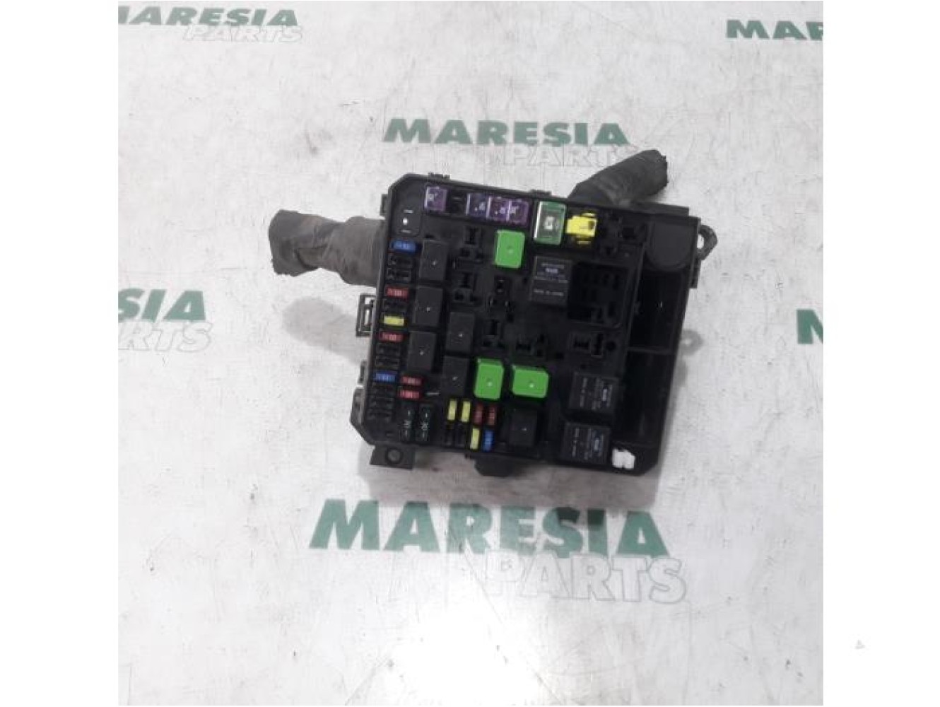 Citroen - C-Crosser - Fuse box