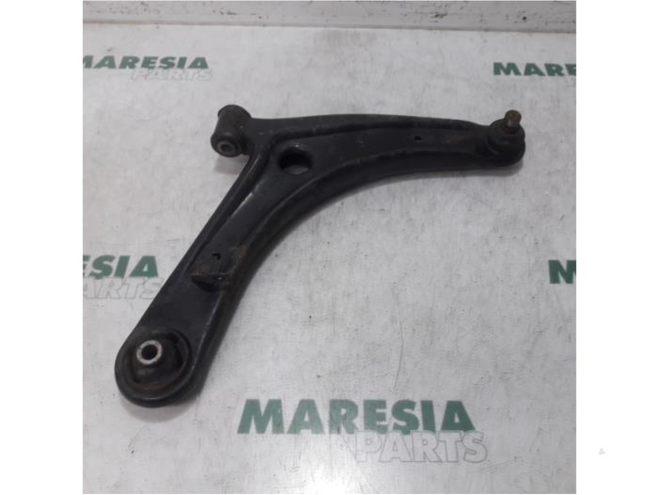 Citroen - C-Crosser - Front lower wishbone, right