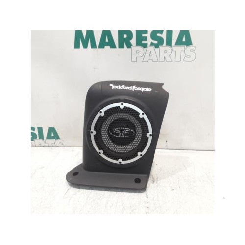 Citroen - C-Crosser - Subwoofer
