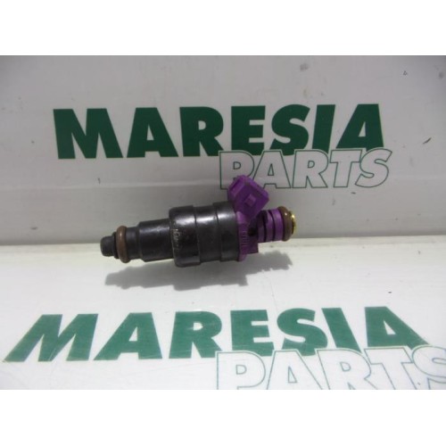 Renault - Clio - Injector (petrol injection)