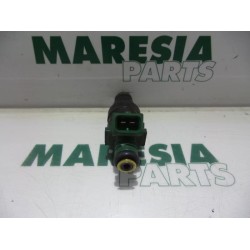 Renault - Clio - Injector (petrol injection)