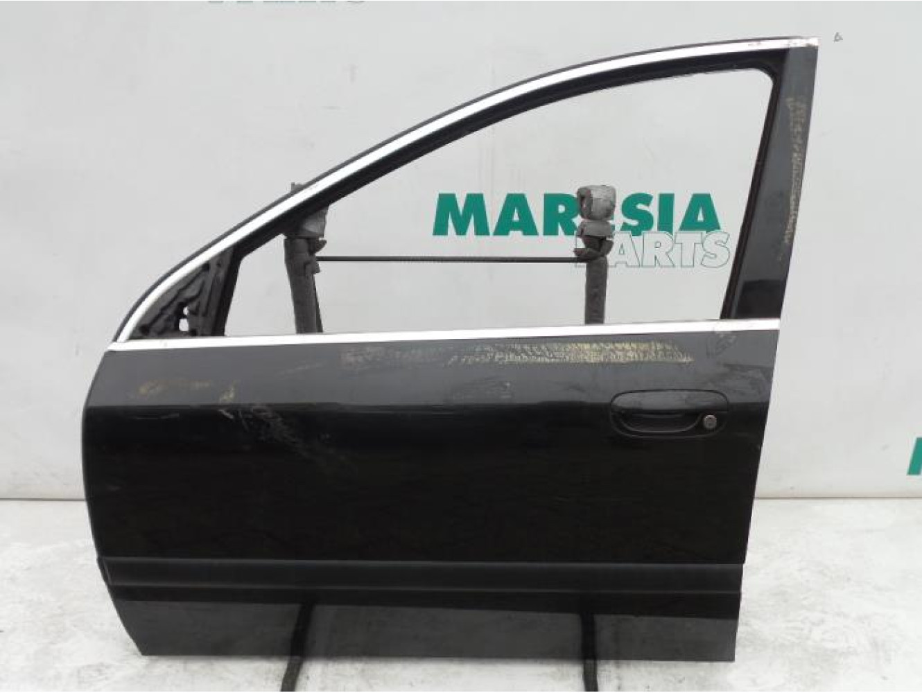 Peugeot - 607 - Portière 4portes avant gauche
