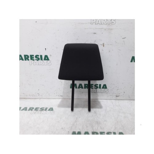 Peugeot - 207 - Headrest