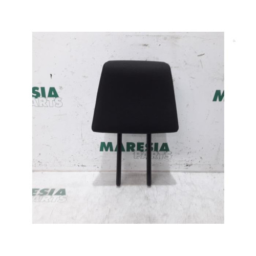 Peugeot - 207 - Headrest