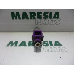 Renault - Clio - Injector (petrol injection)