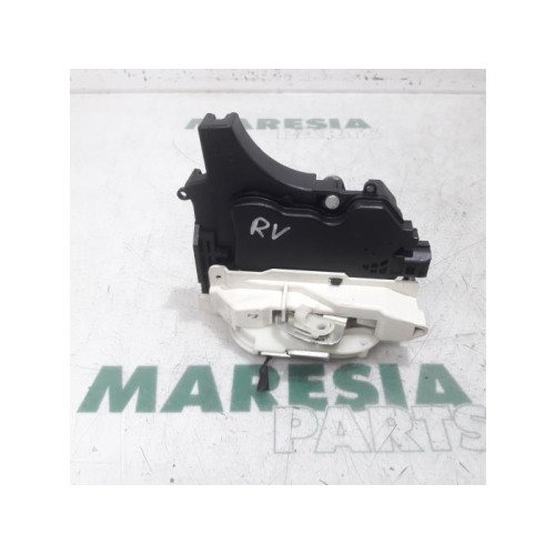 Citroen - C-Crosser - Front door lock mechanism 4-door, right