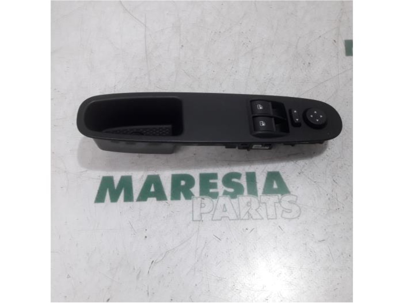 Citroen - C-Crosser - Multi-functional window switch