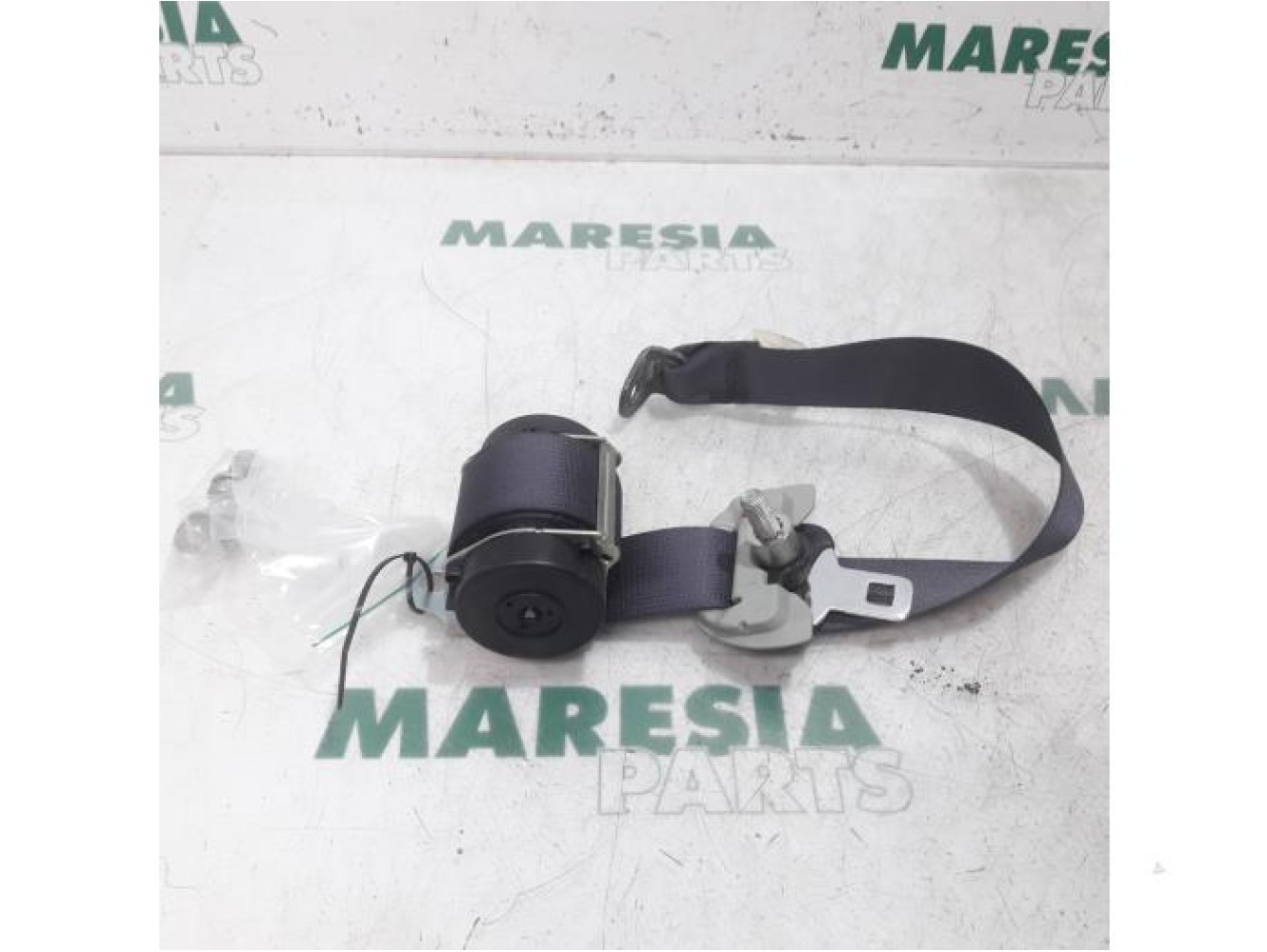 Citroen - C-Crosser - Sicherheitsgurt links hinten