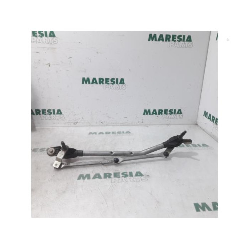 Renault - Megane - Wiper mechanism
