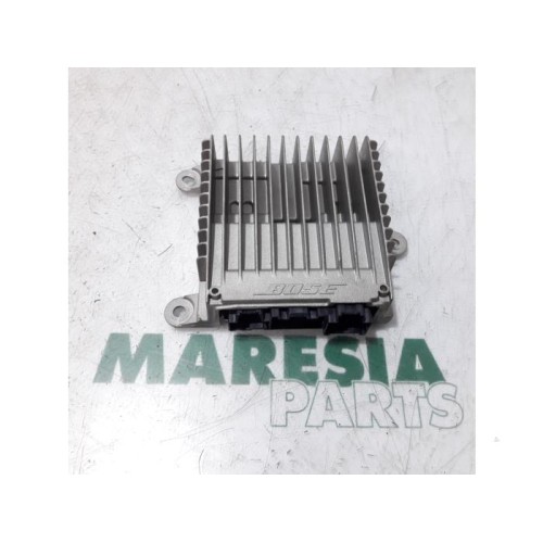 Renault - Megane - Radio amplifier