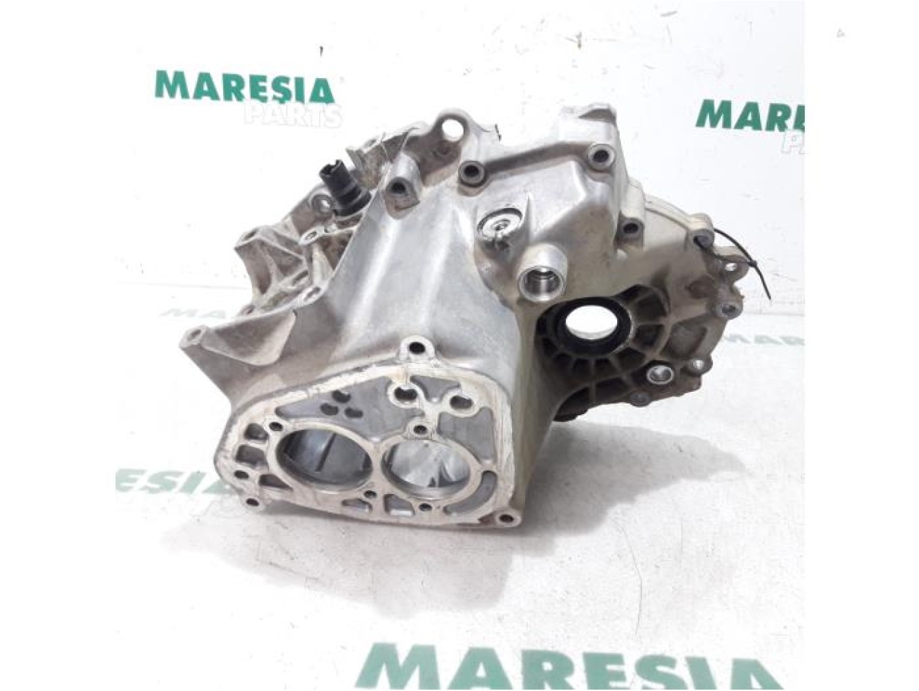 Peugeot - Partner - Gearbox casing
