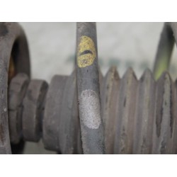 Renault - Megane Scenic - Front shock absorber rod, right