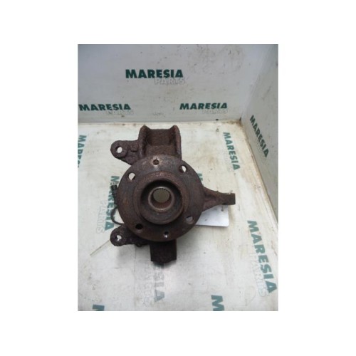 Renault - Megane Scenic - Achsschenkel links vorne