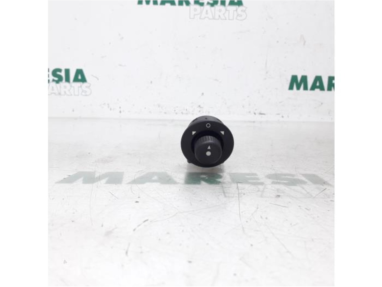 Citroen - Berlingo - Mirror switch