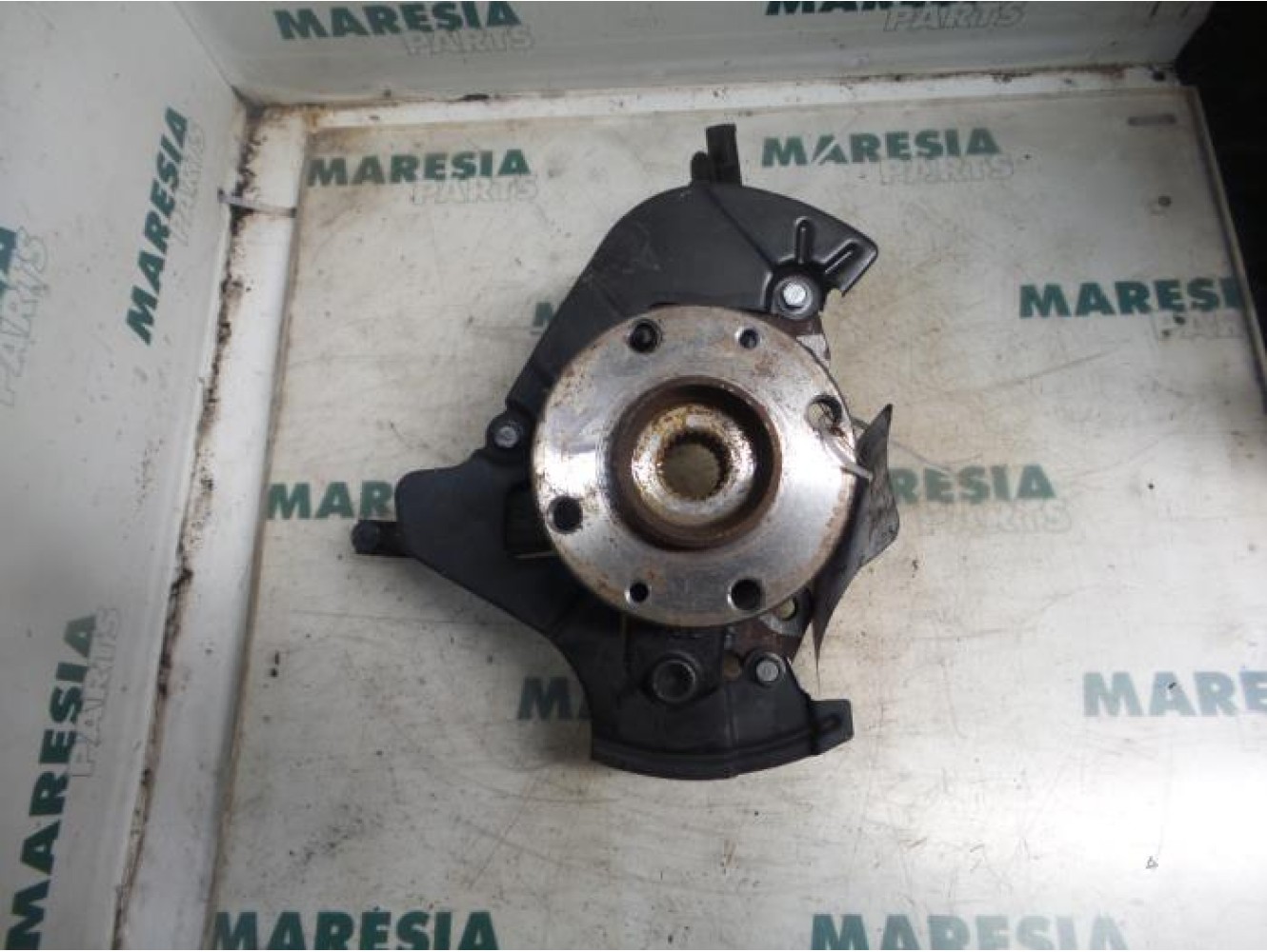 Fiat - Panda - Knuckle, front right