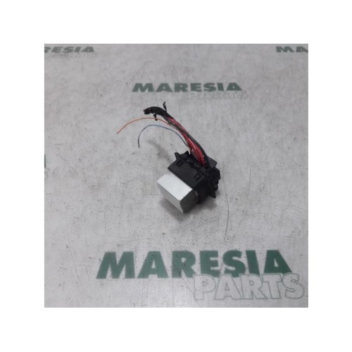 Renault - Scenic - Heater resistor
