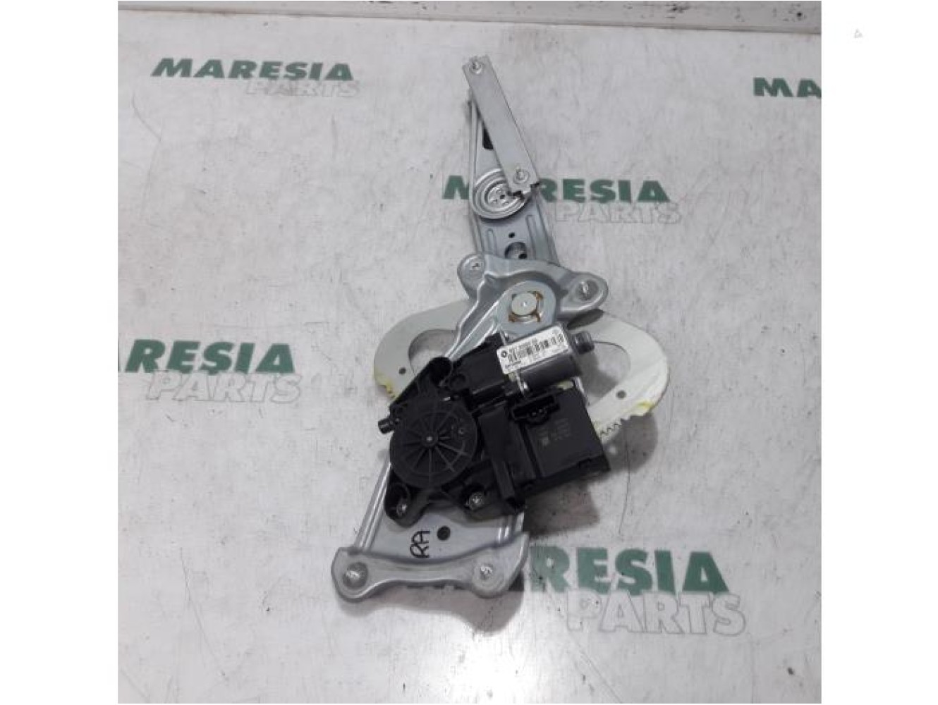 Renault - Scenic - Rear door window mechanism 4-door, right